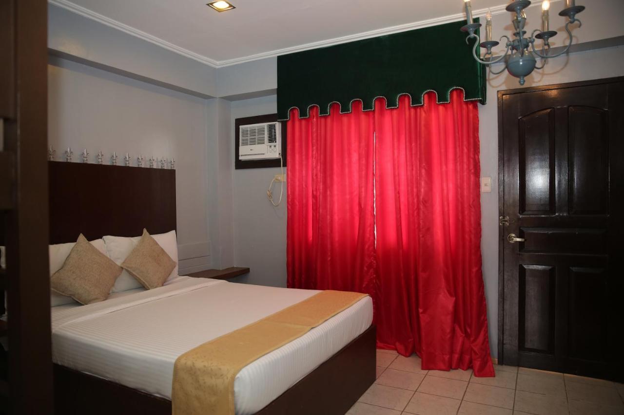 Eon Centennial Resort Hotel & Waterpark Илоило Экстерьер фото